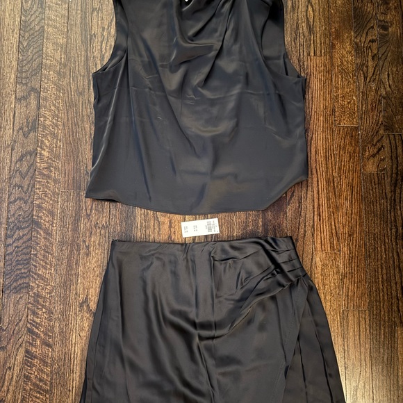 Satin High-Neck Draped
Cowl Top - Picture 5 of 5